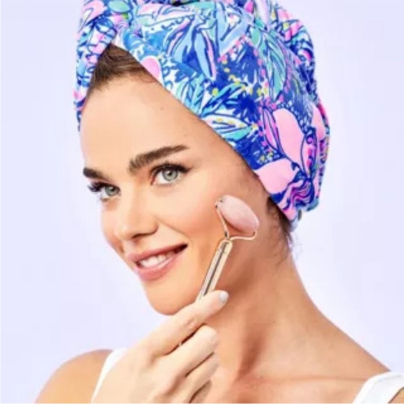 NWT Lilly Pulitzer Spa Pack W/ Hair Wrap, Quartz Roller,Drawstring Pouch,New Products : American Fashion Style Bags On Sale